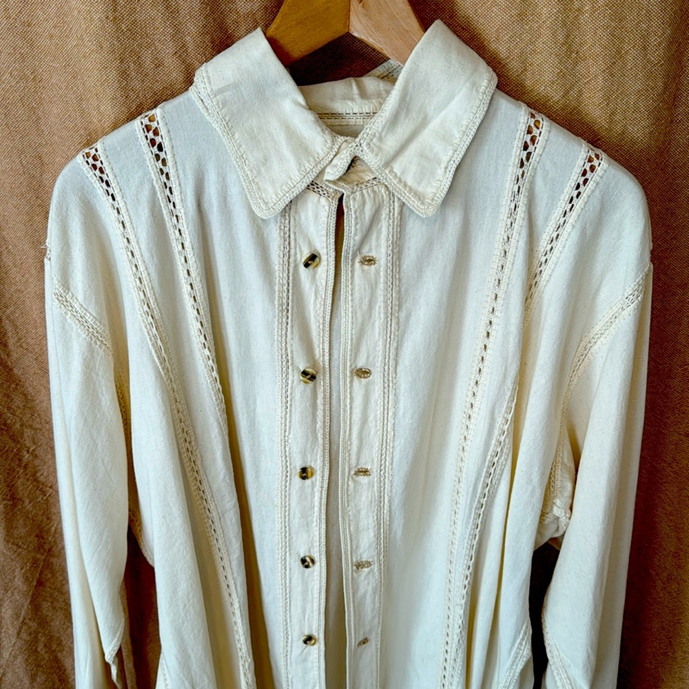 Beauuuuutiful Long Sleeve Guayabera Shirt, NEW! Traditional Mexican Embroidery